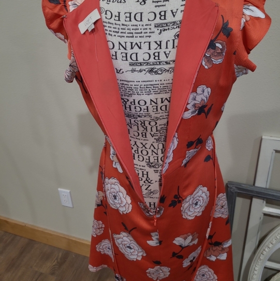 Loft Women's SZ XS floral dress flutter sleeve tie back career work datenight. - Picture 6 of 10